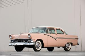 Ford Fairlane Town Sedan 1956 года